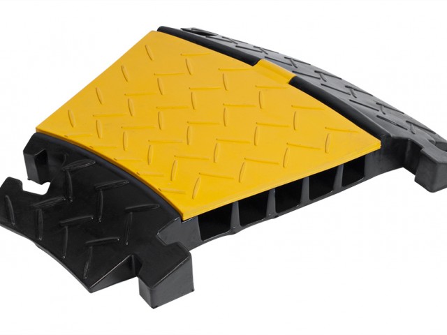 PLASTIC-CABLE-PROTECTOR-CURVA